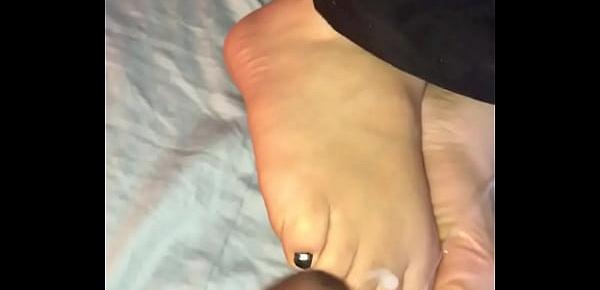  Cum on wife toes
